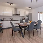 Tatil Evi Modernes Und Helles Direkt Am Meer- Mit Zwei Grossen Terrassen- Garte By Interhome Villaverde (Fuerteventura)
