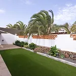 Modernes Und Helles Direkt Am Meer- Mit Zwei Grossen Terrassen- Garte By Interhome