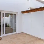 Modernes Und Helles Direkt Am Meer- Mit Zwei Grossen Terrassen- Garte By Interhome